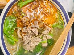 -云阿蛮云南生烫牛肉米线(奉贤路店)