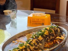 招牌跳水鱼-自游人·美食一楼·地道徽菜(三十年名店)