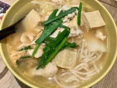 -谭仔云南米线(粉岭车站路店)