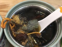 山药乌鸡汤-小鱼小牛·鱼牛干锅·脆鱼火锅(世欧广场店)