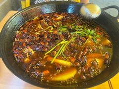 -鸿顺老铁锅美蛙鱼府(解放碑店)
