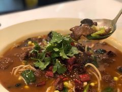 麻辣水煮牛肉-鹿港小镇(黄金店)