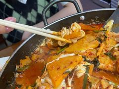 -亲昵春川鸡排(韩国美食街店)