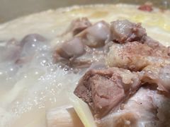-三人行骨头王火锅(长寿店)