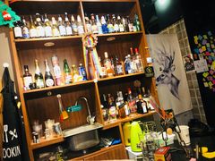 -Mx.cocktail bar