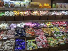 零售区-来伊份(香积寺路店)