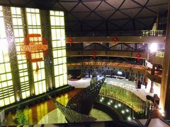 -上海滴水湖皇冠假日酒店