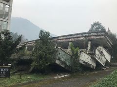 -四川汶川特大地震漩口中学遗址