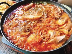 部队锅-MI WU FACTORY米屋美食工厂餐厅(绿地店)