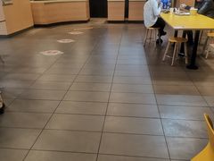 -麦当劳(石坝服务区店)