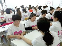 -爱月宝月嫂·育儿嫂(哈尔滨总店)