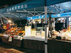 -吴山路夜市