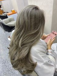 -东秀护肤造型