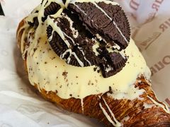 奥利奥羊角包-OUR Bakery(三里屯太古里店)