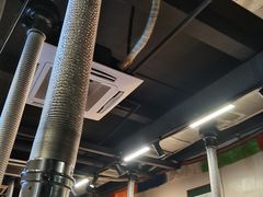 -阿山卓·野生菌火锅·纳西火塘烤肉