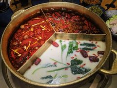 黄金奔驰锅-湊湊火锅·茶憩(上海合生汇店)