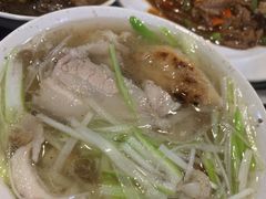 -金卯白肉罩火烧