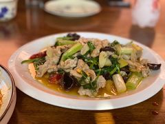 -代术连山回锅肉创始人餐厅(小学店)