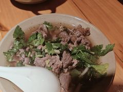 -大众跷脚牛肉馆·非遗传承单位(峨眉山店)