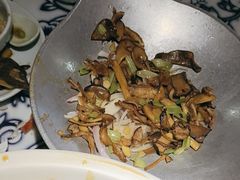 -卢大鲜鱼头捞饭(美利广场店)