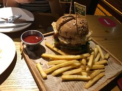 -味德西餐音乐酒吧 Wade's Bar&Grill