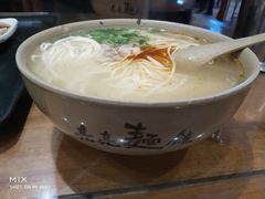 -亮亮面馆(经六路店)