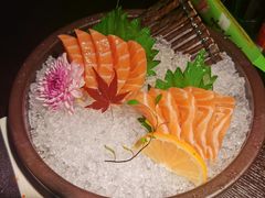 三文鱼刺身-吉川谷谷·日料放题(广安门店)