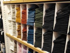 -优衣库(海口秀英万达广场店)