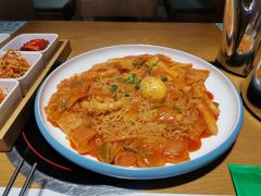拉面炒年糕-韩香福脊骨汤锅(上杭路店)