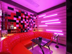 豪华小包-乐圣量贩KTV自助餐(崇文店)