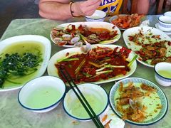 -四川小胡子海鲜(丁村万人海鲜广场店)