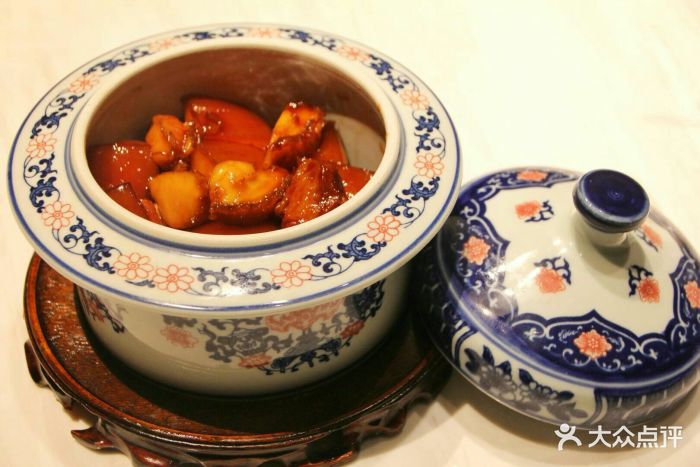 玖五京菜(环宇荟购物中心店)宫廷御厨红烧肉图片 - 第1413张