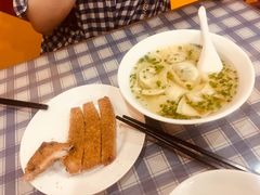 炸猪排+汤馄炖-潘国仙耳光馄饨(黄家阙路店)