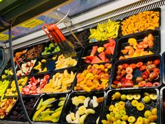 自助取餐区-老炳·七丛松甘草水果