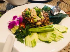 -Chom Cafe and Restaurant