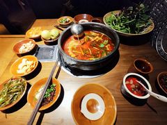 -贵厨酸汤牛肉(花果园国际中心店)