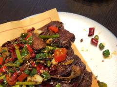 -川流不息·地道川菜·小龙虾(松东路店)