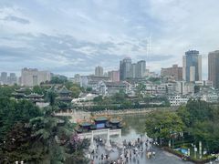 -包整·丝娃娃(一览甲秀楼风景店)