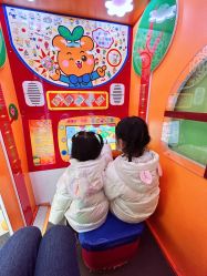 -莫莉幻想儿童乐园(武汉保利广场店)