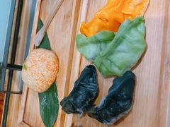 飞鱼籽墨鱼滑-湊湊火锅·茶憩(东城万达店)