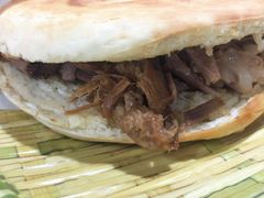 一口香肉夹馍-白起肉夹馍