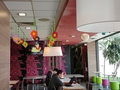 大堂-麦当劳(新新大道岗丰店)