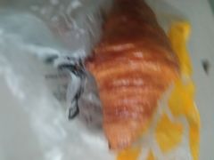 巧克力牛角-味多美蛋糕(义和庄地铁店)