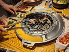 -喜来稀肉(北外滩白玉兰广场店)