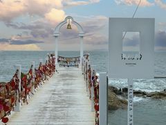 -北戴河碧螺塔海上酒吧公园