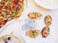 -覃记海鲜美食餐厅