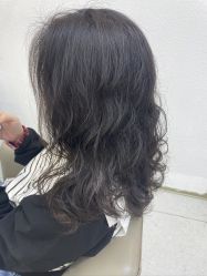 -虫二·专注健康烫染沙龙