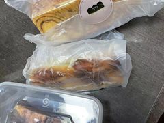 法式脆香肠面包-Dough&Joe团憩(瑞虹天地月亮湾店)