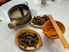 -长城砂煲田鸡粥