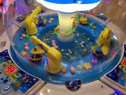 -多奇妙乐园·淘气堡·电玩·抓娃娃(海口吾悦店)